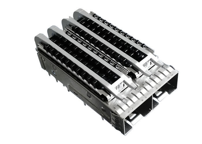 Cage femelle à commande unique de SFP de ports de l'ajustement de presse 2 avec les tuyaux légers de radiateur